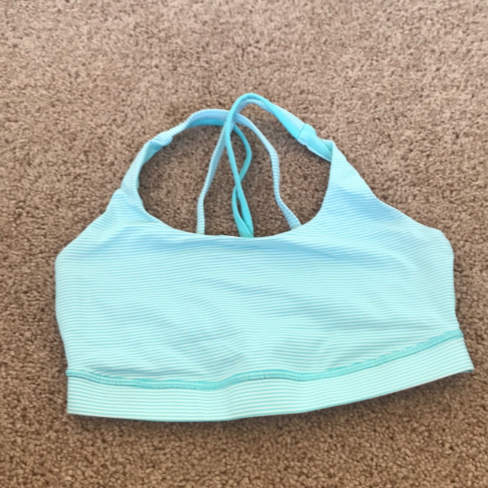 Lululemon sports bra